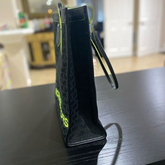 MICHAEL KORS Exclusive Bay Large Woven Canvas Tote Bag Black/green trimed - Picture 7 of 8